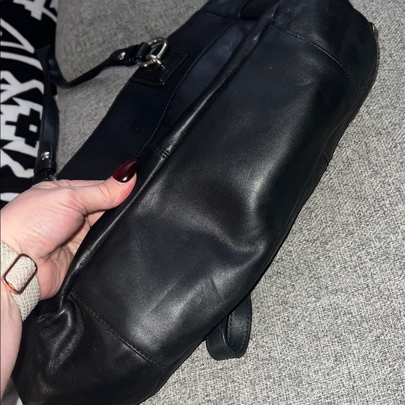 Coach Leather Bag GUC - Picture 11 of 17